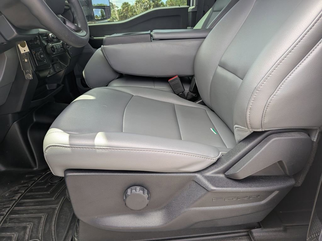 Certified 2025 Ford F350 XL w/ XL Chrome Package AWD/4WD image 21