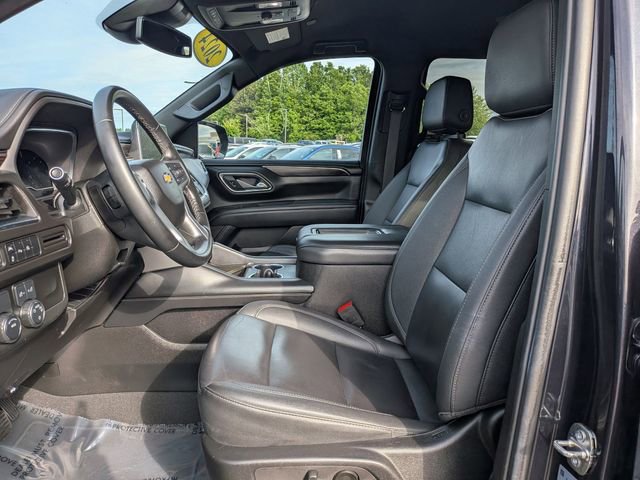 Used 2024 Chevrolet Suburban LT RWD image 14