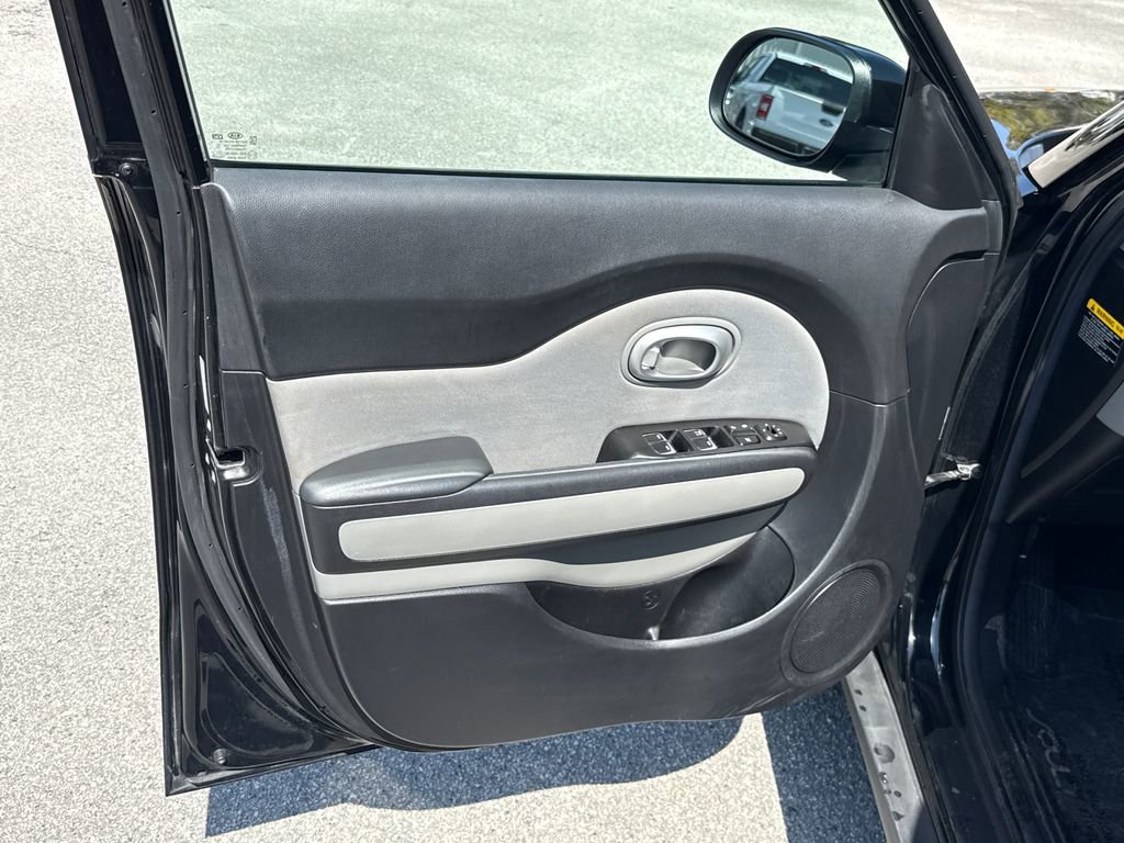 Used 2018 Kia Soul image 13