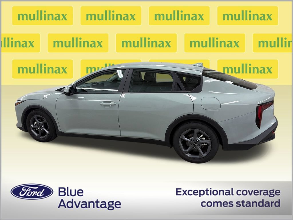 Used 2025 Kia K4 FWD image 11