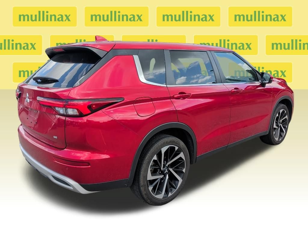 Used 2024 Mitsubishi Outlander SE AWD/4WD image 9