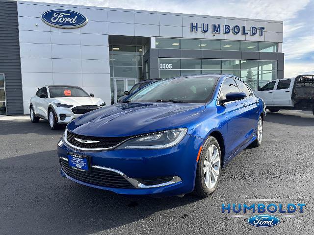 Used 2017 Chrysler 200 Limited Platinum w/ Comfort & Convenience Group image 1