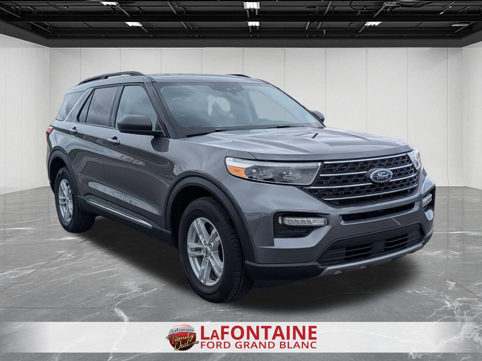 Certified 2024 Ford Explorer XLT w/ Equipment Group 202A AWD/4WD image 7