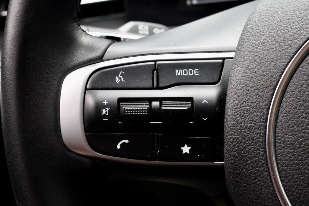 Used 2025 Kia K5 GT-Line w/ GT-Line Premium Package FWD image 27