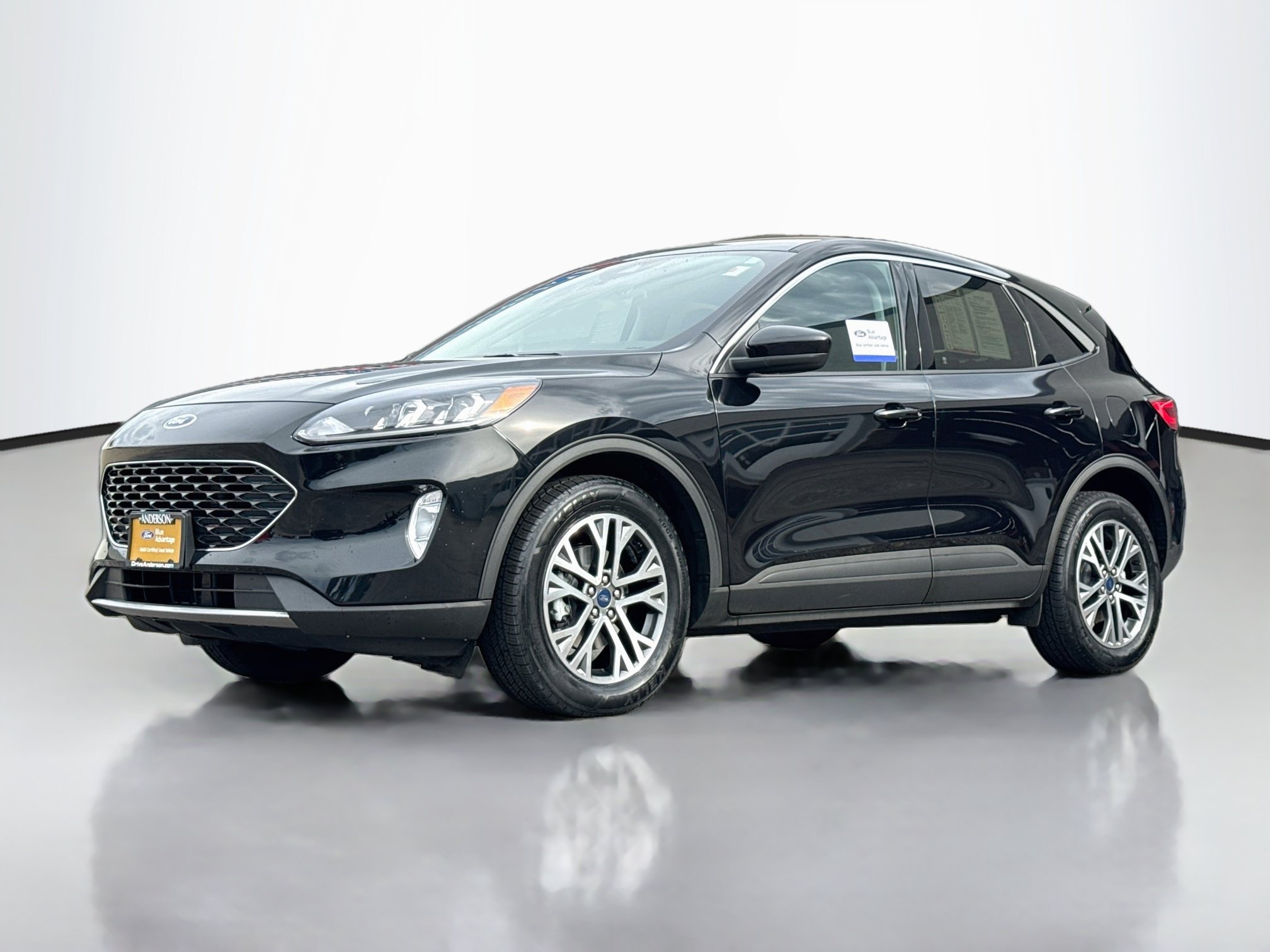 Certified 2022 Ford Escape SEL AWD/4WD image 3