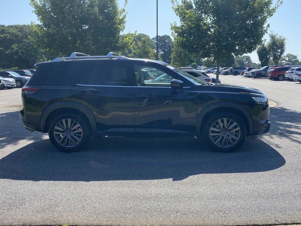 Used 2023 Nissan Pathfinder SL w/ SL Premium Package FWD video 2