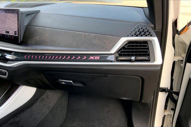 Used 2024 BMW X5 sDrive40i w/ Parking Assistance Package image 18