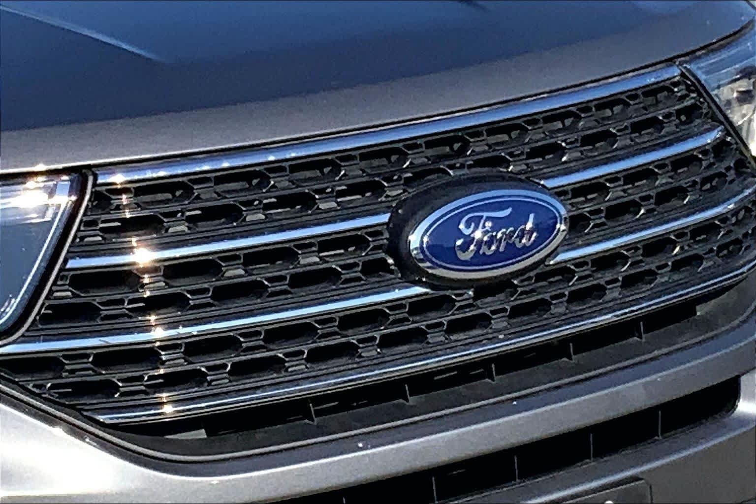 Certified 2022 Ford Explorer XLT RWD image 26