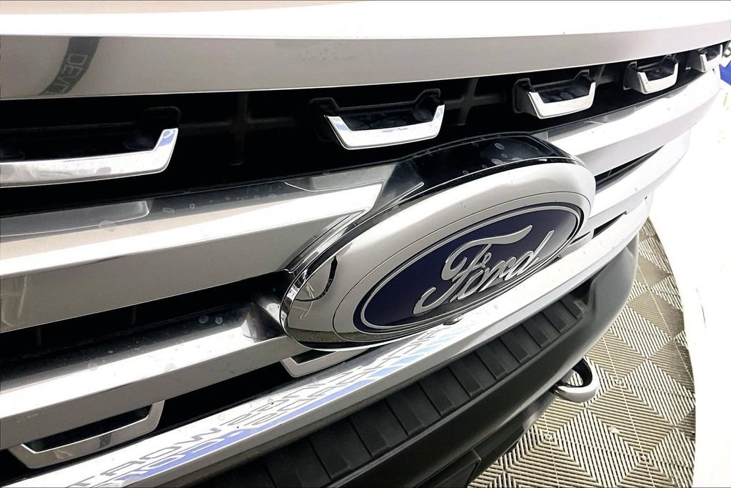 Certified 2024 Ford F250 Platinum w/ Tremor Off-Road Package AWD/4WD image 23