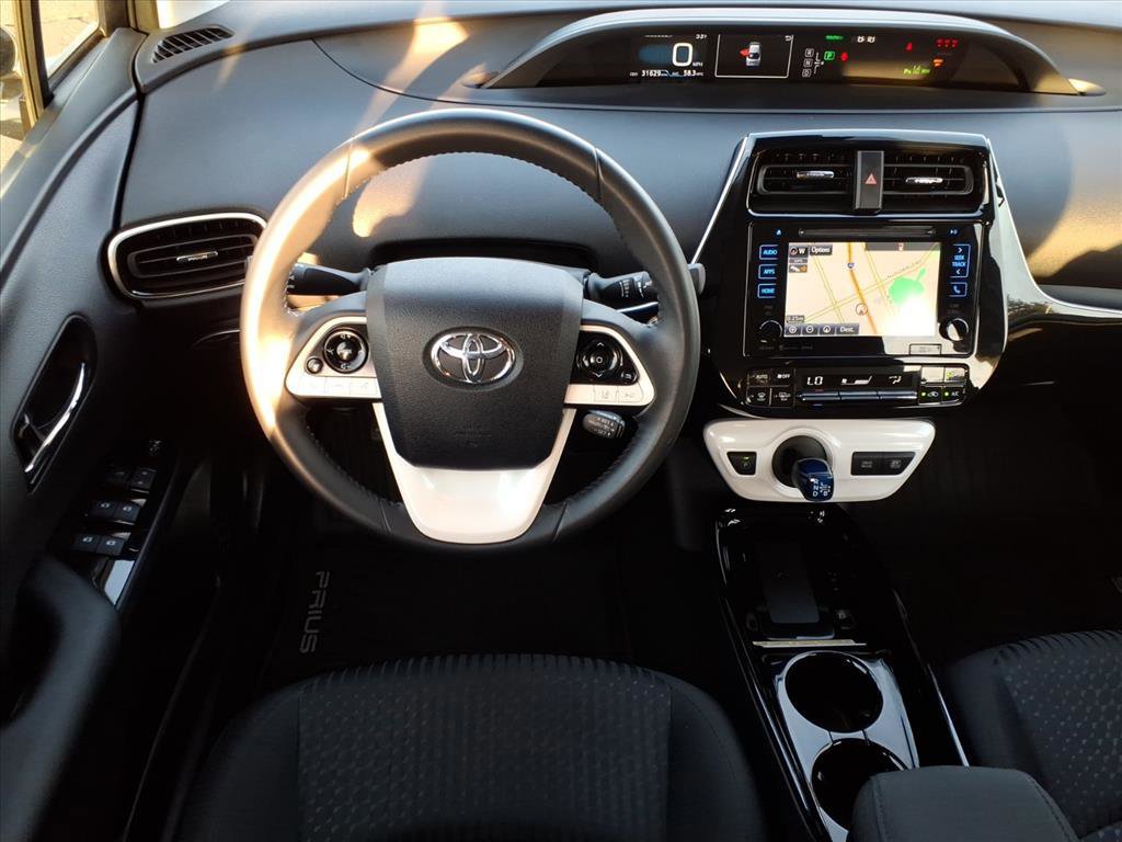 Used 2017 Toyota Prius Three image 16
