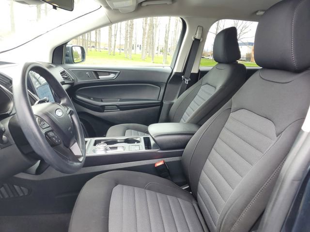 Certified 2023 Ford Edge SE w/ Black Appearance Package AWD/4WD image 9
