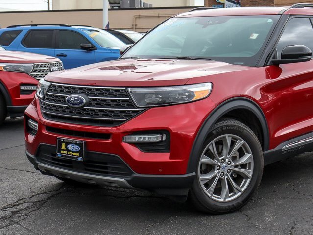 Certified 2023 Ford Explorer XLT w/ Equipment Group 202A AWD/4WD image 3