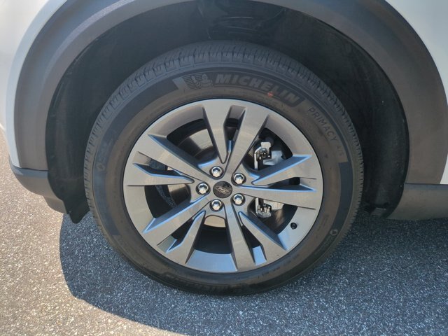Certified 2023 Ford Explorer XLT w/ Equipment Group 202A AWD/4WD image 11