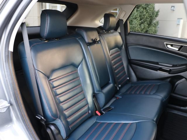 Certified 2024 Ford Edge SEL w/ Sport Appearance Package AWD/4WD image 13