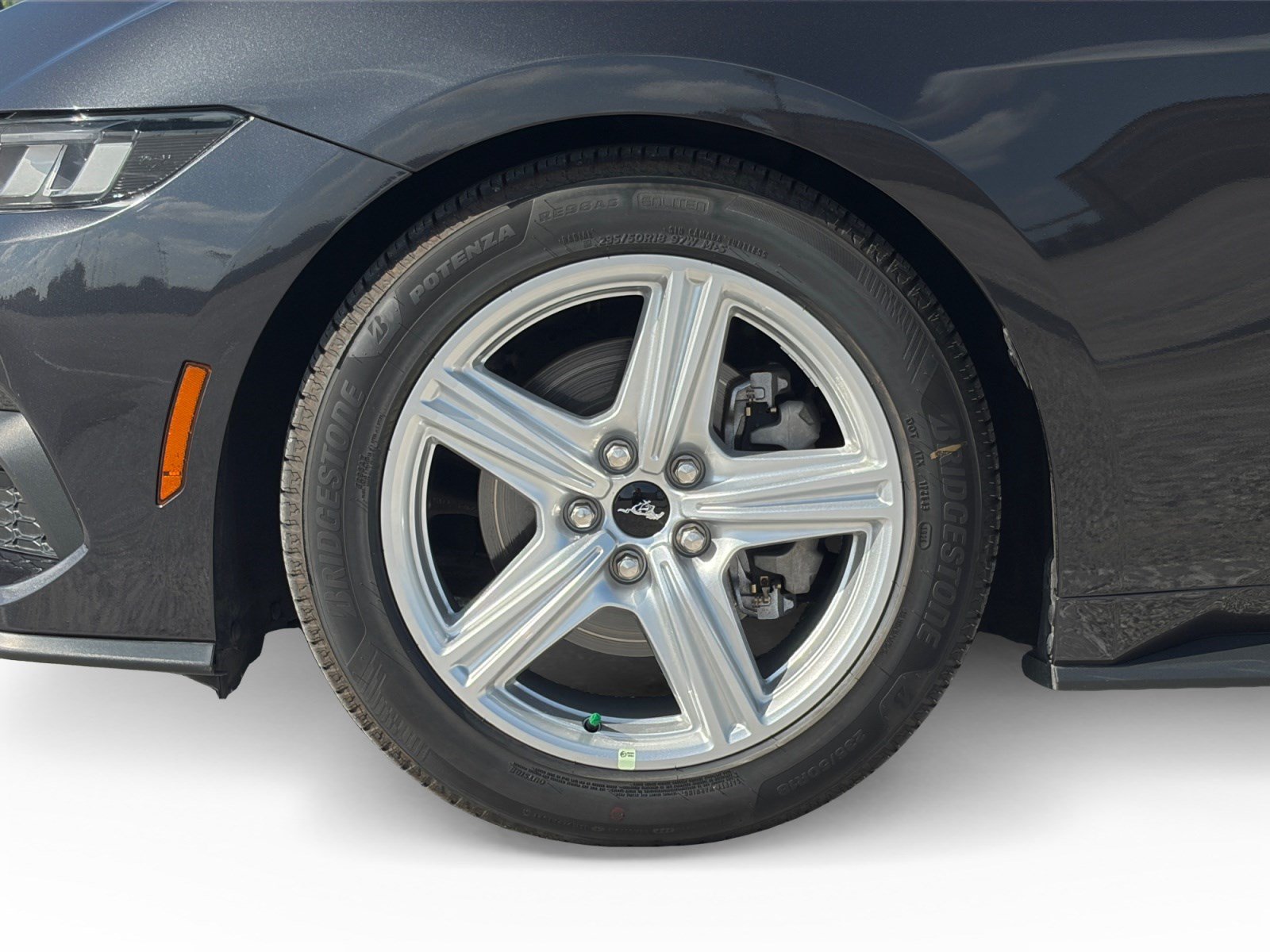 Certified 2024 Ford Mustang Coupe RWD image 9