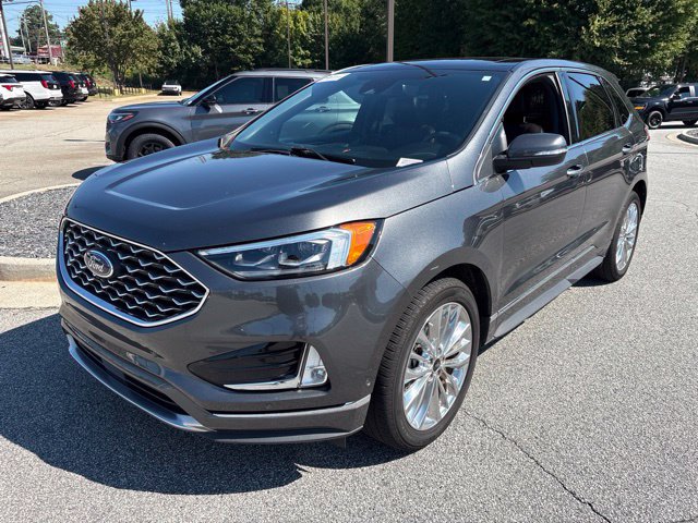 Certified 2020 Ford Edge Titanium w/ Equipment Group 301A FWD image 4