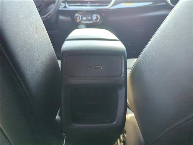 Used 2025 Chevrolet Trax RS image 20