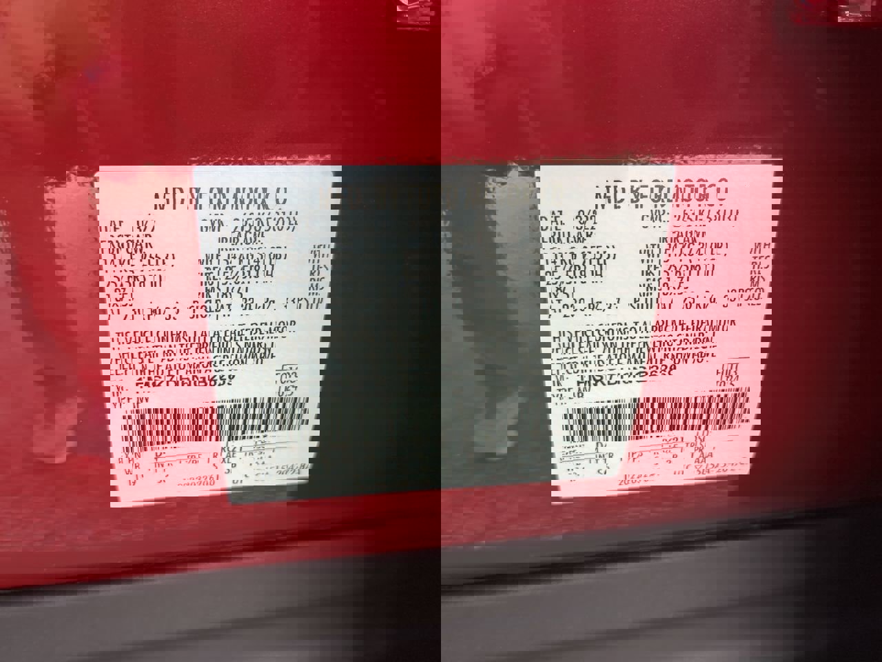 Certified 2022 Ford Explorer XLT w/ Equipment Group 202A image 28