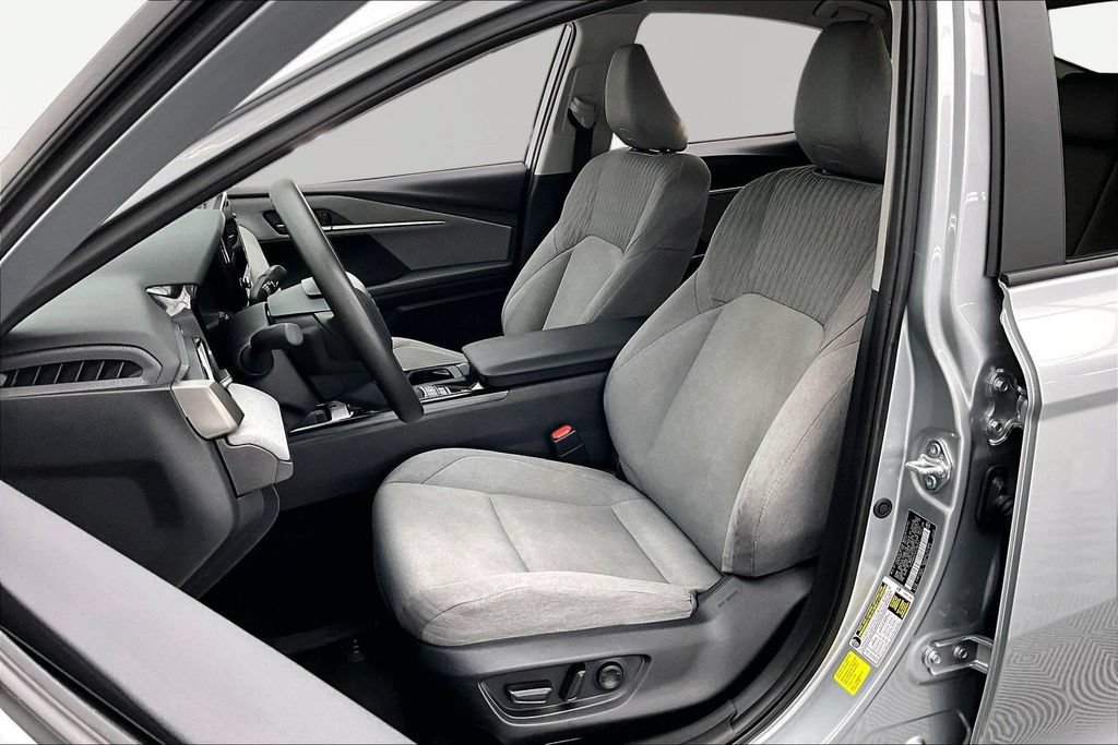 Used 2025 Toyota Camry LE w/ Convenience Package FWD image 25