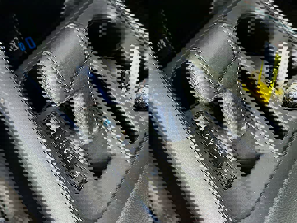 Certified 2022 Ford F150 XLT w/ Equipment Group 302A High image 19