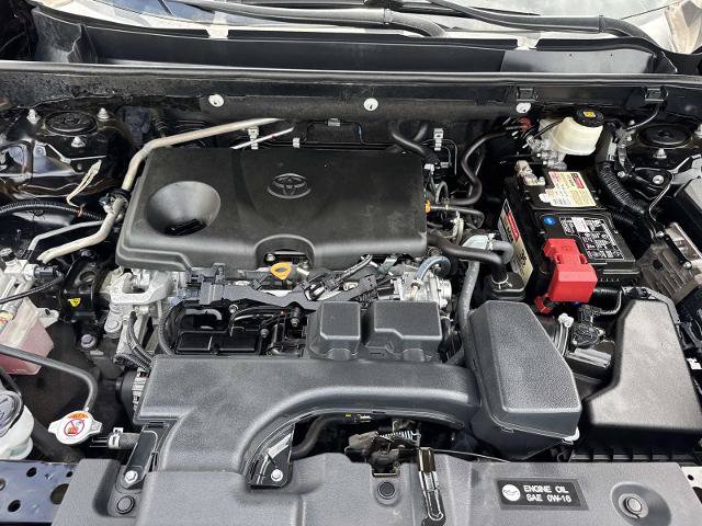 Used 2022 Toyota RAV4 LE FWD image 10