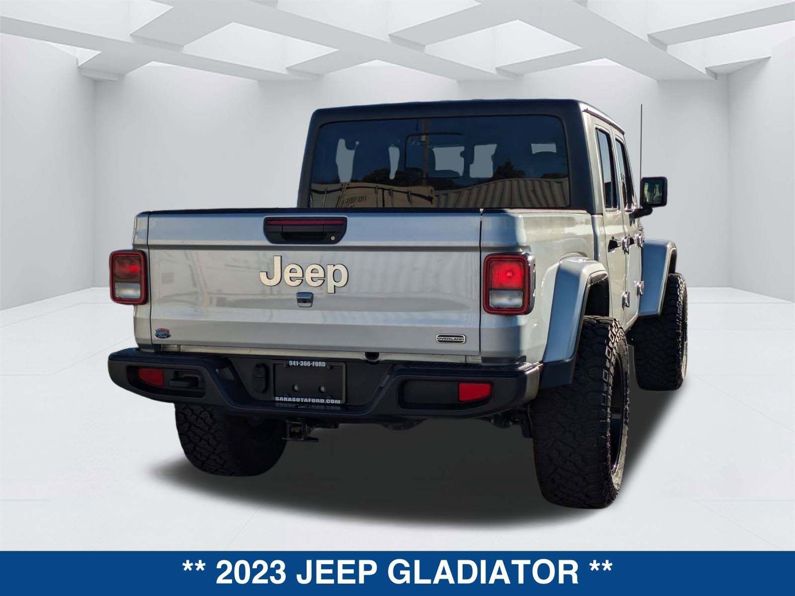 Used 2023 Jeep Gladiator Overland image 4