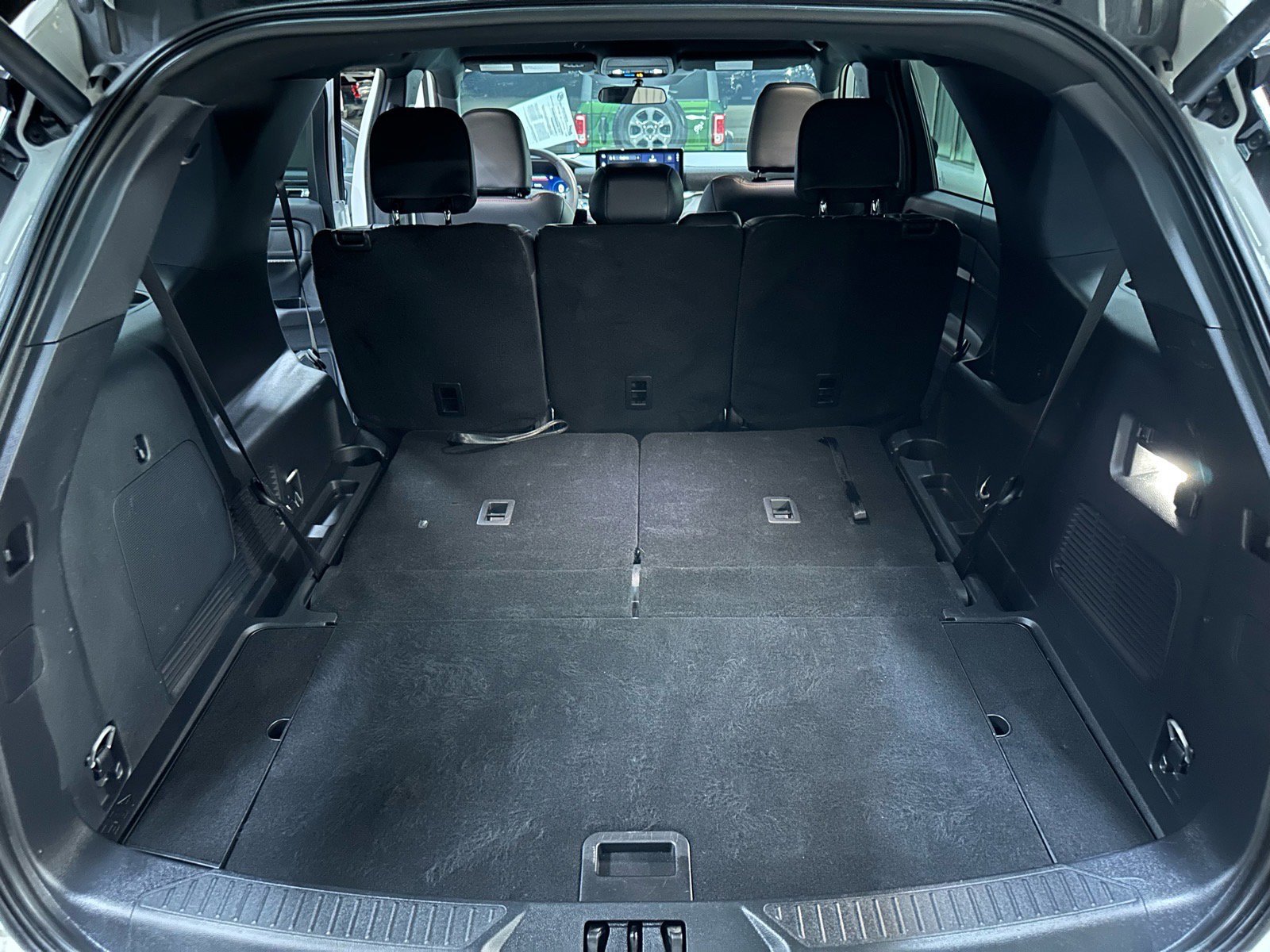 Certified 2025 Ford Explorer ST-Line image 26