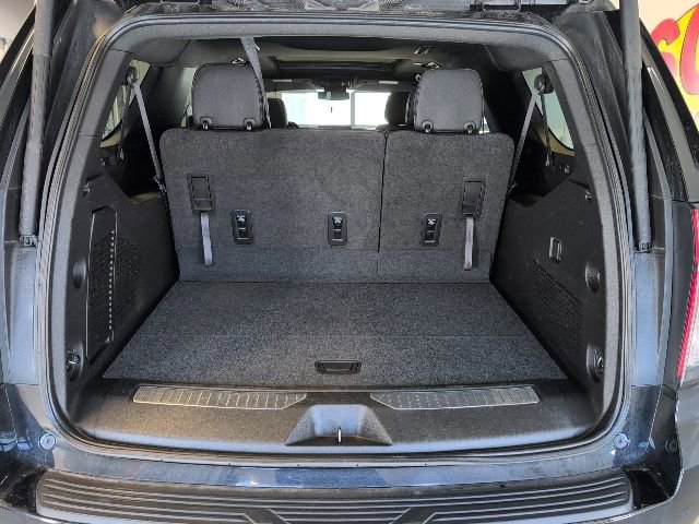 Used 2023 Chevrolet Suburban Z71 image 32