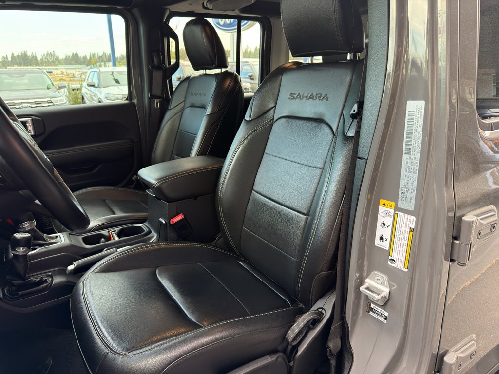 Used 2020 Jeep Wrangler Unlimited Sahara AWD/4WD image 19