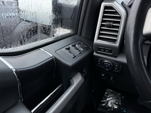 Certified 2019 Ford F150 Platinum w/ Equipment Group 701A Luxury image 37