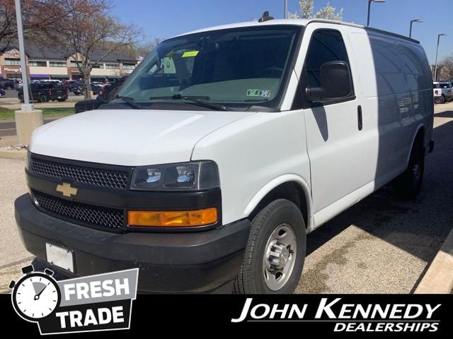 Used 2021 Chevrolet Express 2500 w/ Driver Convenience Package RWD image 6