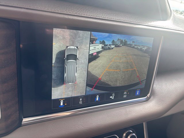 Used 2023 GMC Yukon XL Denali AWD/4WD image 22