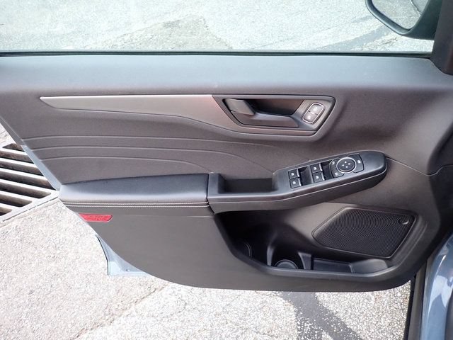 Certified 2023 Ford Escape Active AWD/4WD image 21