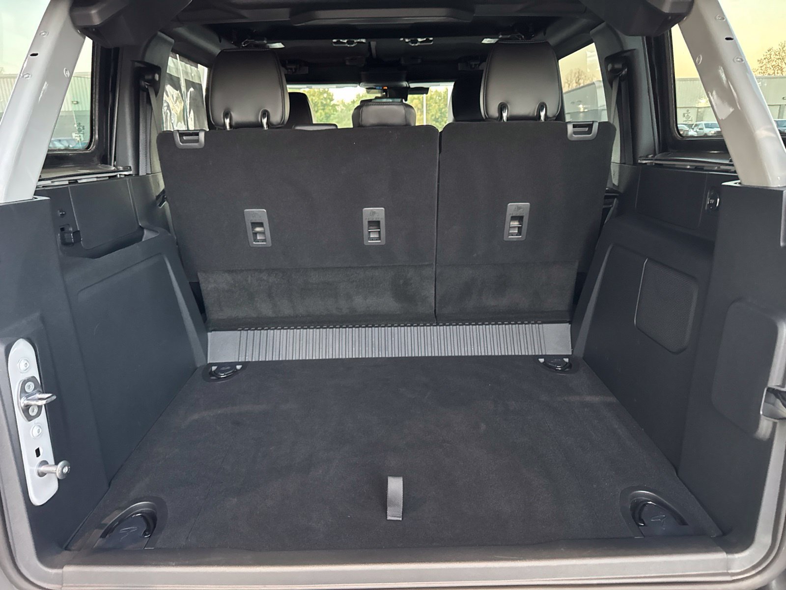 Certified 2026 Ford Bronco Outer Banks AWD/4WD image 37