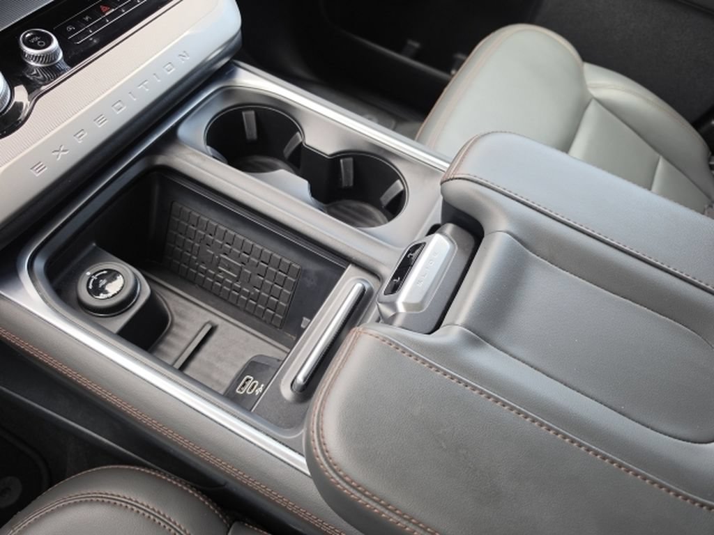 Certified 2025 Ford Expedition Max Active RWD image 30