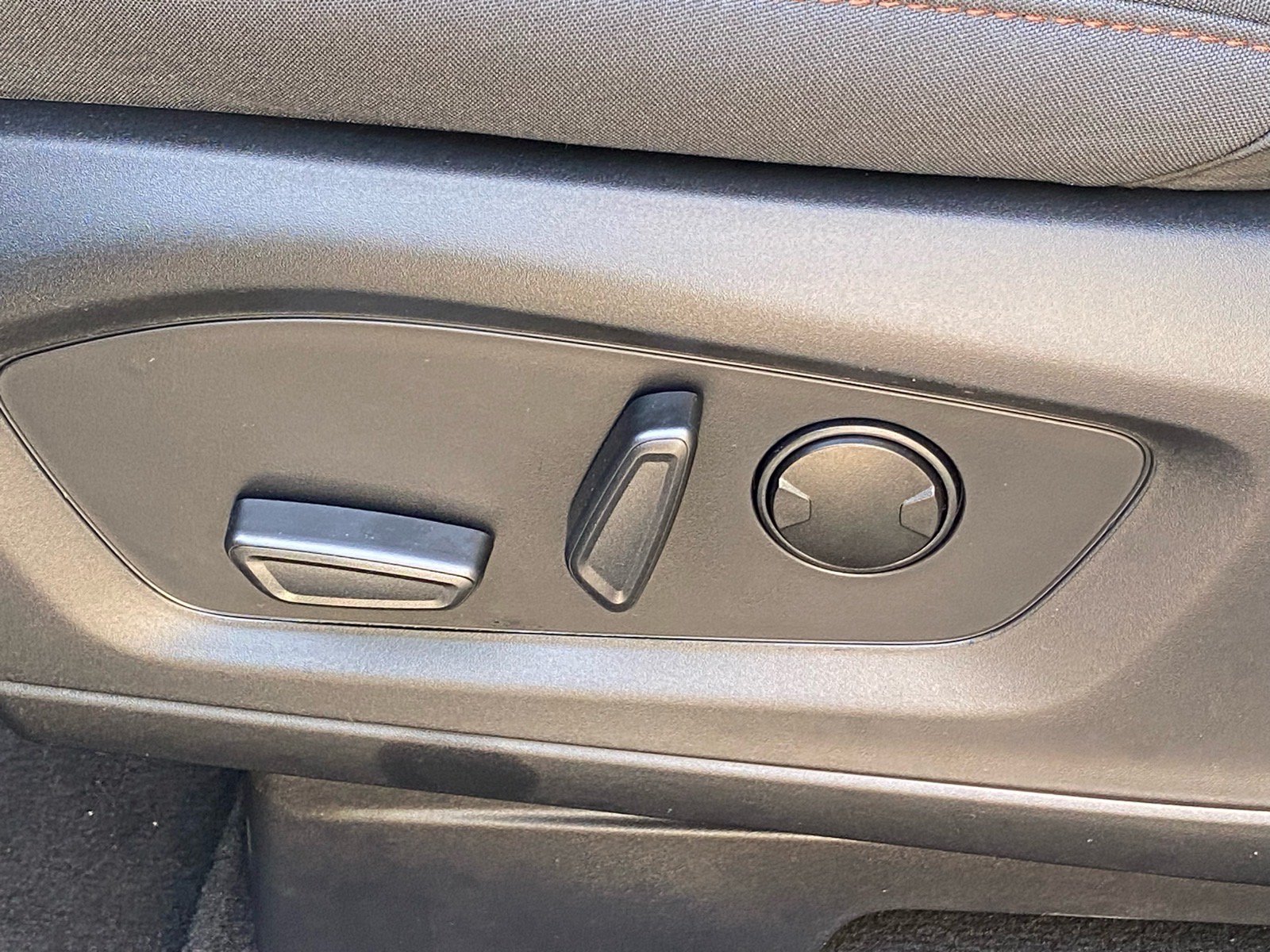 Certified 2025 Ford Explorer Active RWD image 11