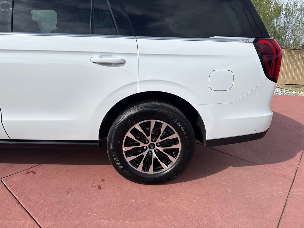 Certified 2025 Ford Expedition Platinum AWD/4WD image 31