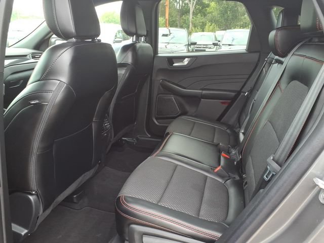 Certified 2024 Ford Escape ST-Line w/ Tech Pack #1 AWD/4WD image 9