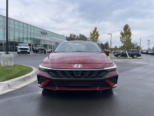 Used 2024 Hyundai Elantra SEL FWD image 8