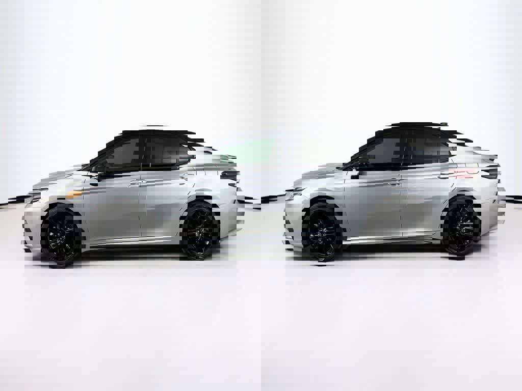 Used 2023 Toyota Camry XSE w/ Blackout Package (TMS) FWD image 3