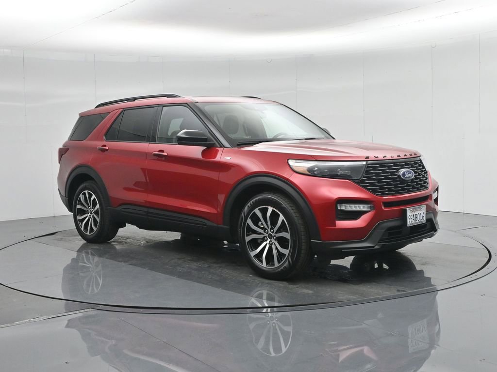 Certified 2022 Ford Explorer ST-Line w/ Class IV Trailer Tow Package image 30