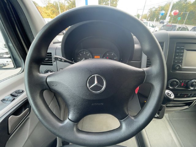 Used 2018 Mercedes-Benz Sprinter 2500 image 16