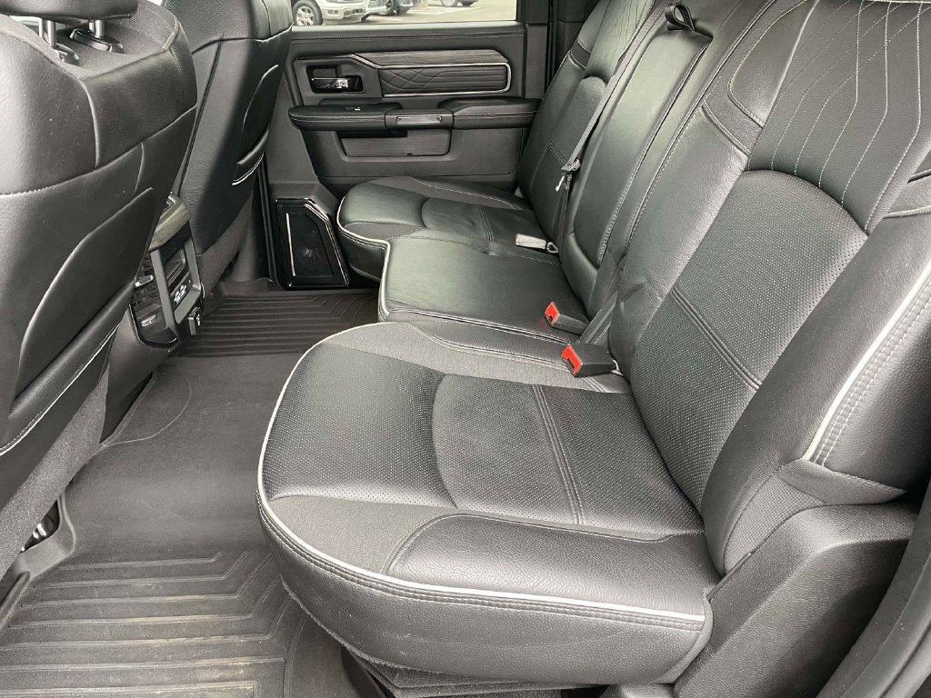 Used 2025 RAM 2500 Limited AWD/4WD image 12