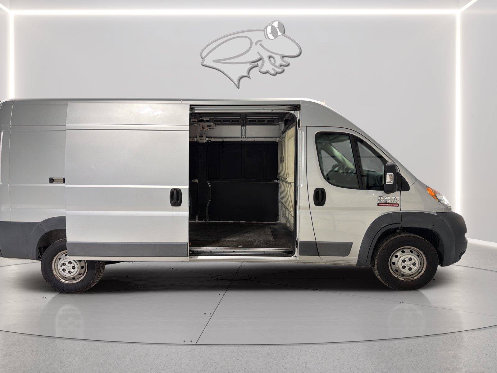 Used 2017 RAM ProMaster 2500 w/ Interior Convenience Group FWD image 18
