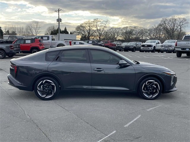 Used 2025 Kia K4 EX image 6