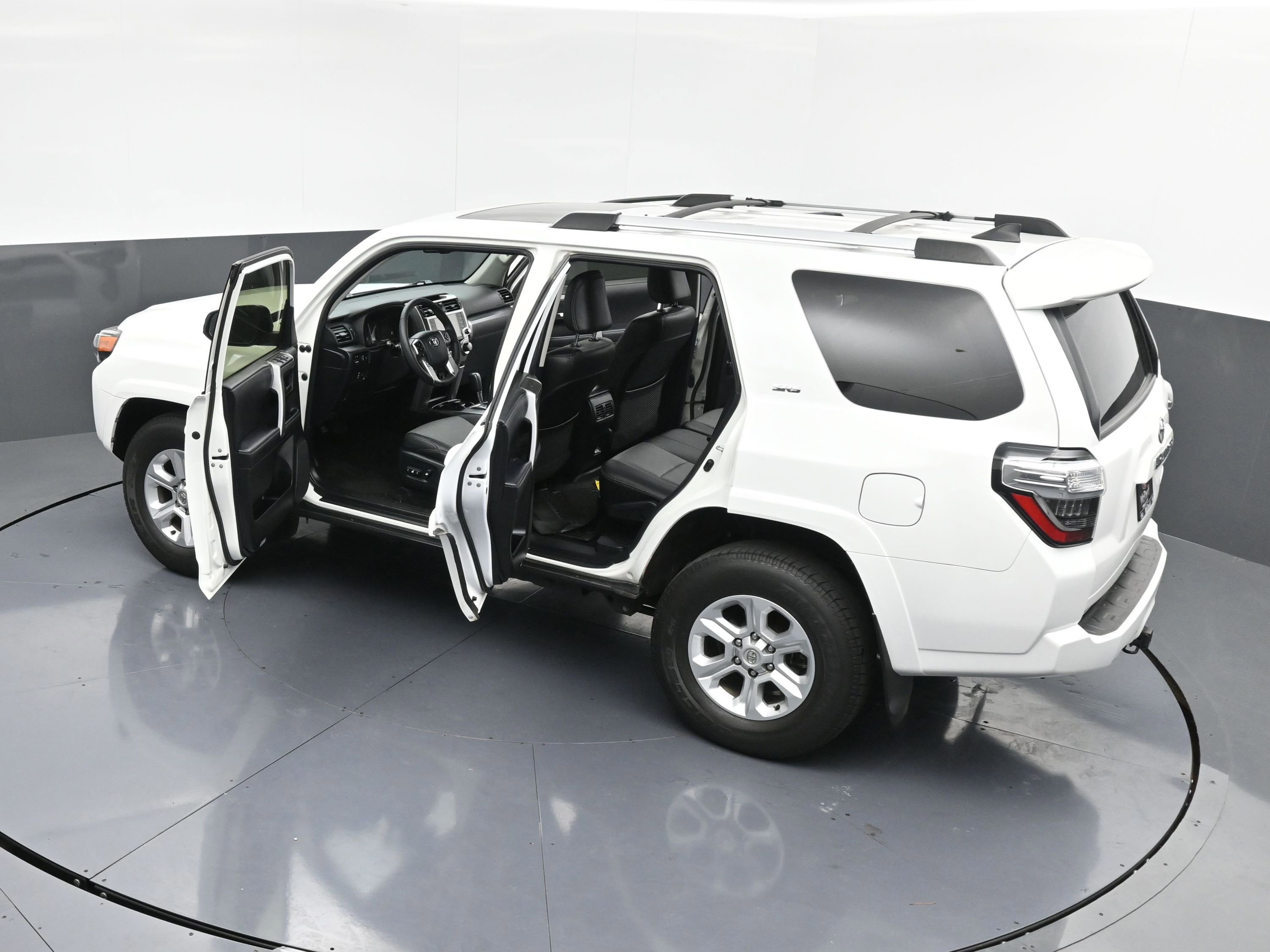 Used 2022 Toyota 4Runner SR5 Premium w/ Moonroof Package image 45