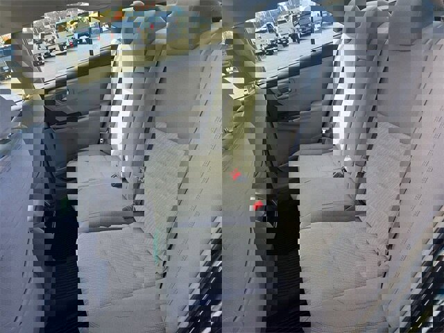 Used 2017 Toyota Camry LE image 21