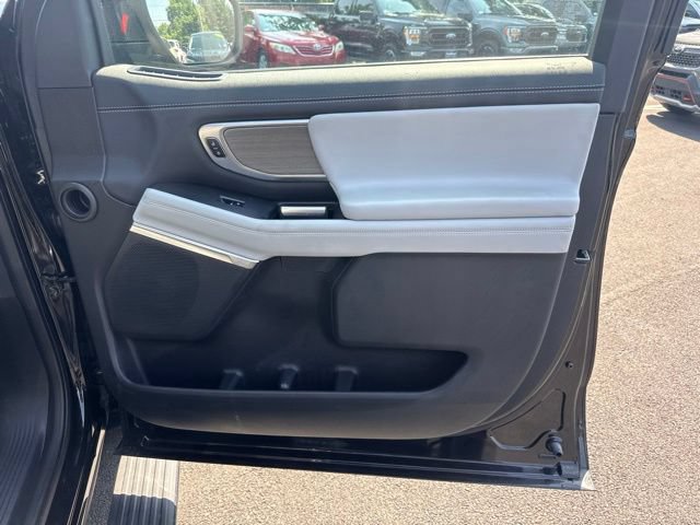 Certified 2025 Ford Expedition Max Platinum AWD/4WD image 15