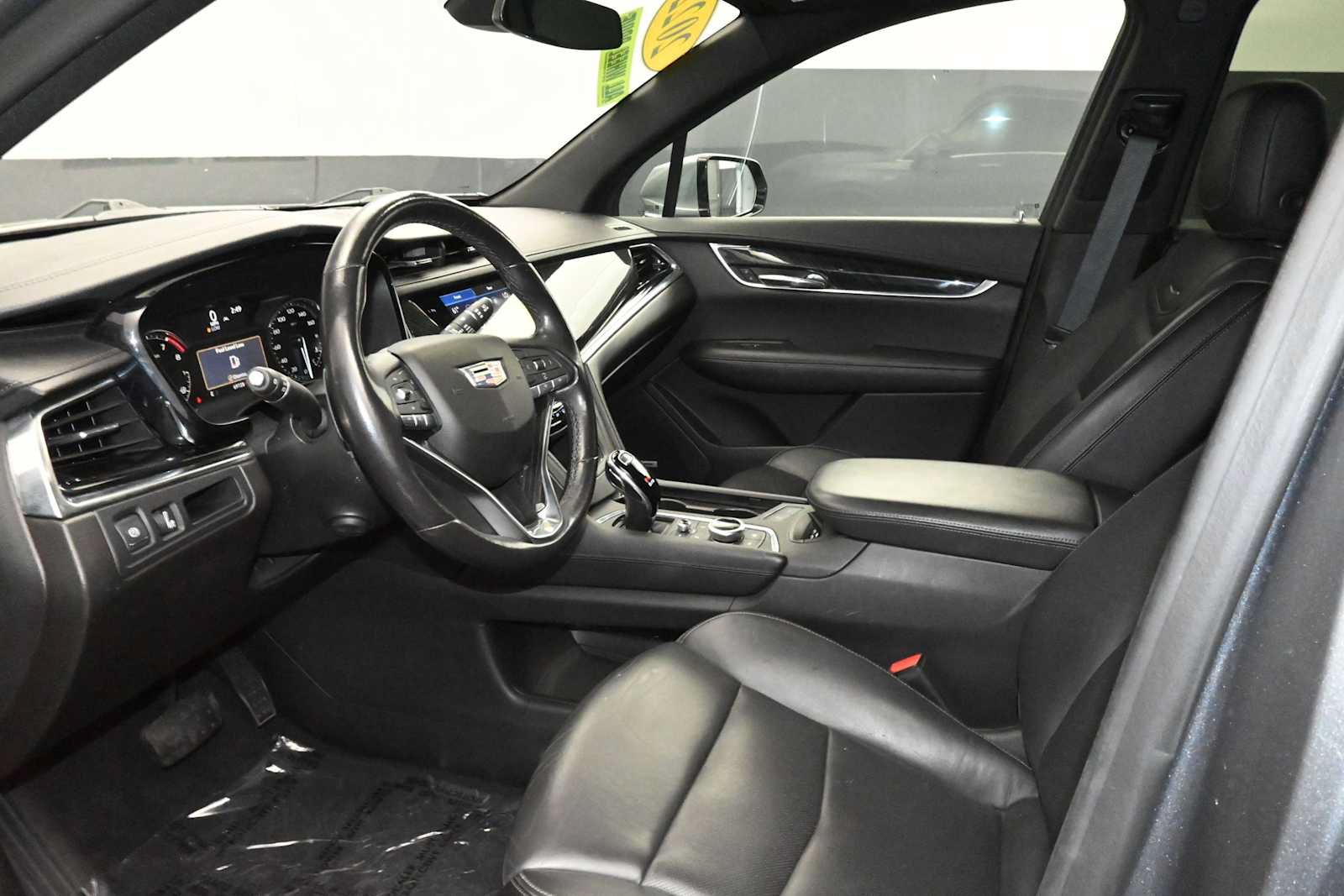 Used 2022 Cadillac XT6 Premium Luxury AWD/4WD image 11