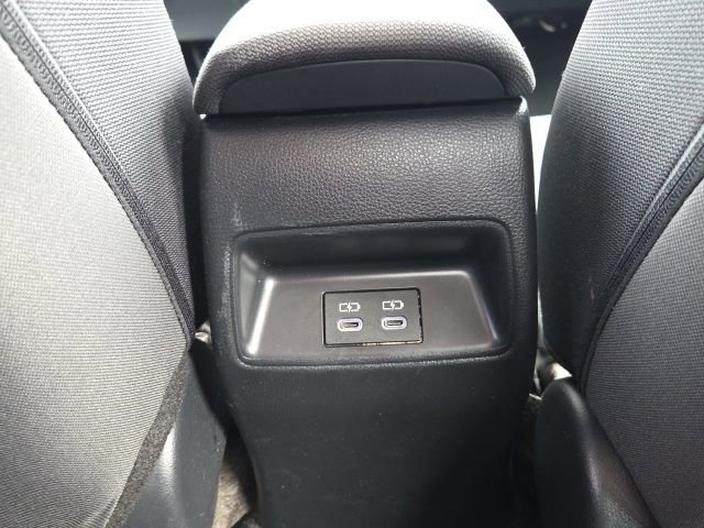 Used 2025 Toyota Corolla LE image 16